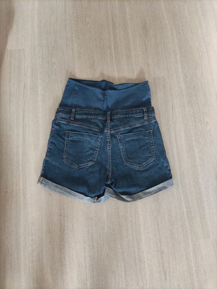 Short de grossesse - photo numéro 2
