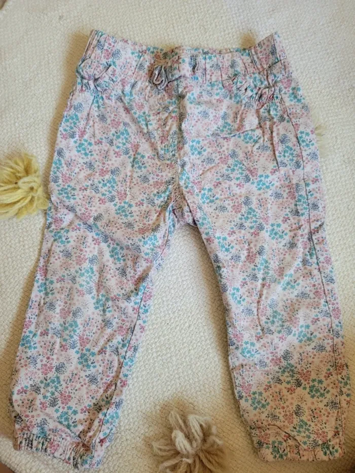 Lot vêtements fille 18m - photo numéro 6