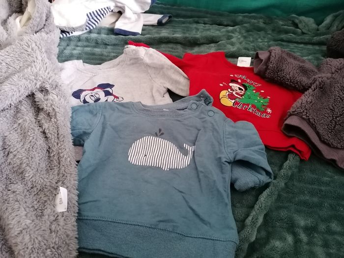 Lot 34 vêtements taille 3 mois garçon - photo numéro 5