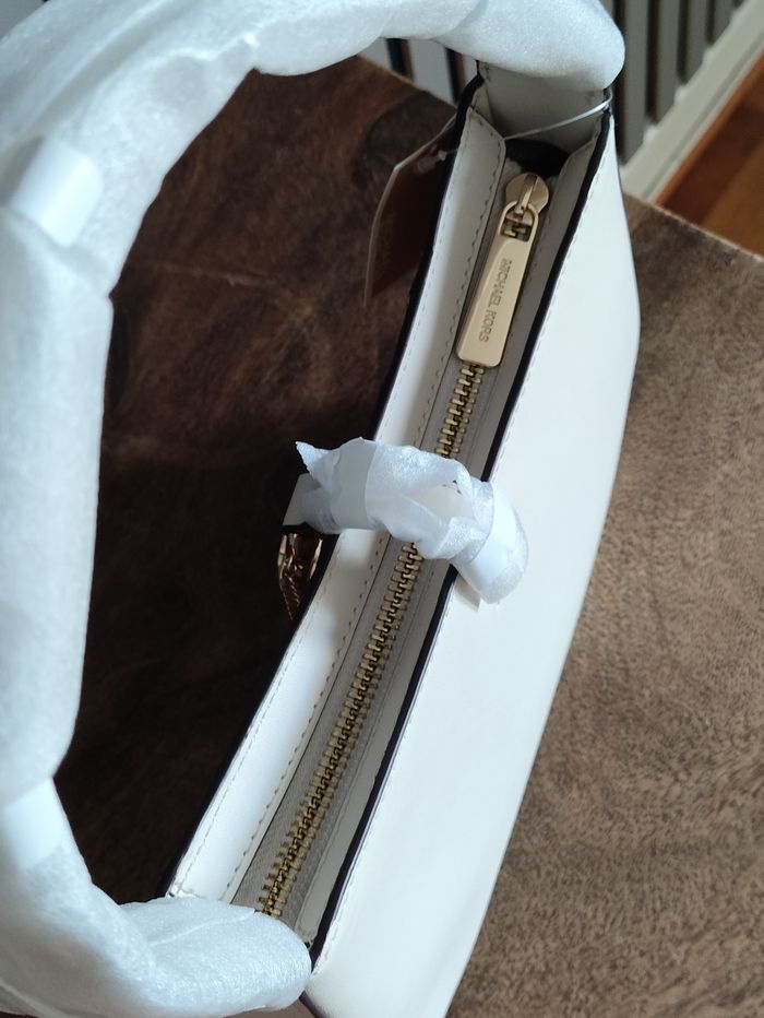 Sac à main Michael Kors authentique - photo numéro 5