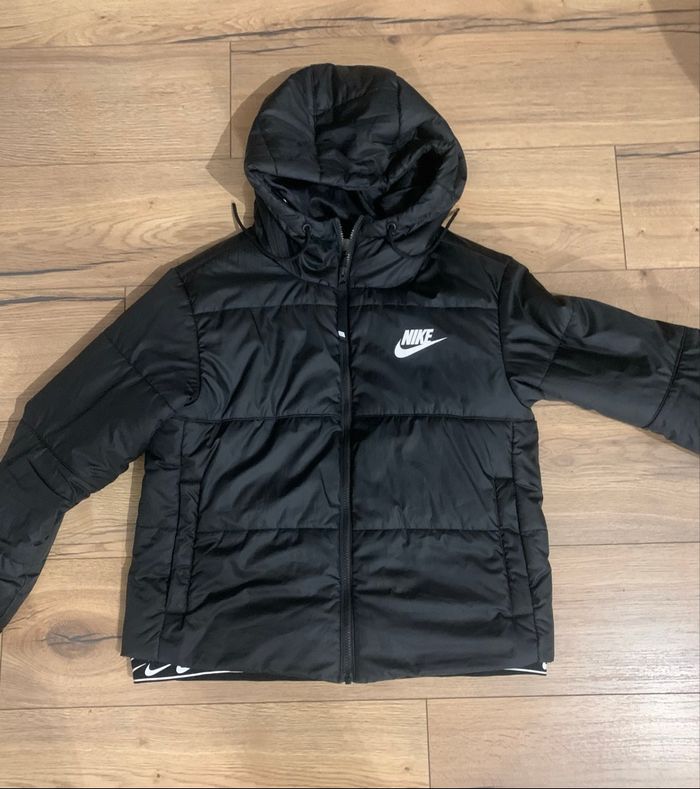 Manteau d’hiver Nike - photo numéro 4