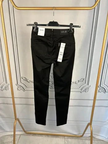 Jean skinny taille haute Noir LiuJo W24 L30 neuf