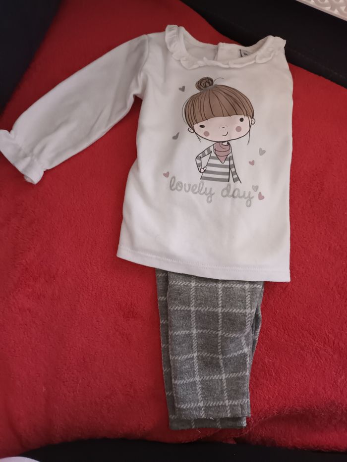 Ensemble gris et blanc
