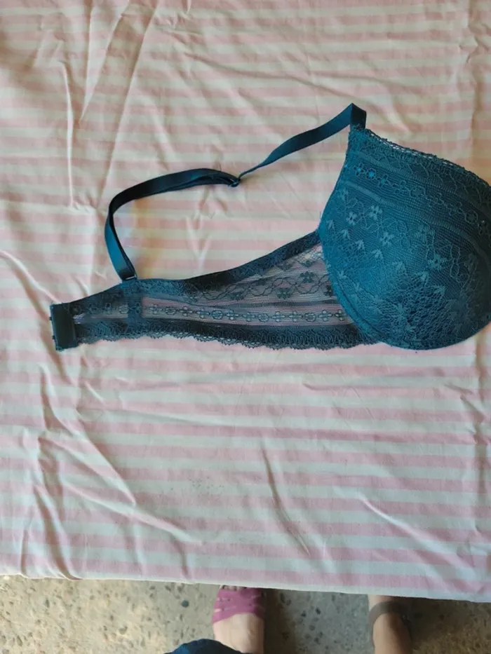 Soutien gorge taille 85C - photo numéro 2