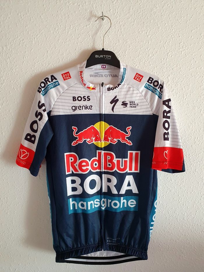 Maillot et short cyclisme 2025 taille L Red Bull Bora Hansgrohe