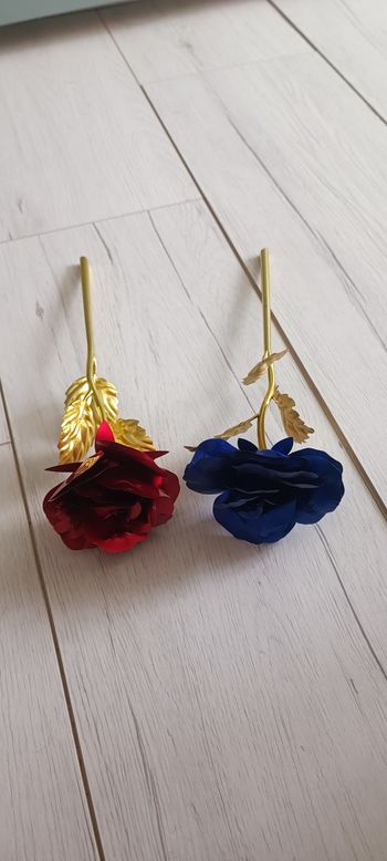 Lot de 2 roses artificielles/éternelles