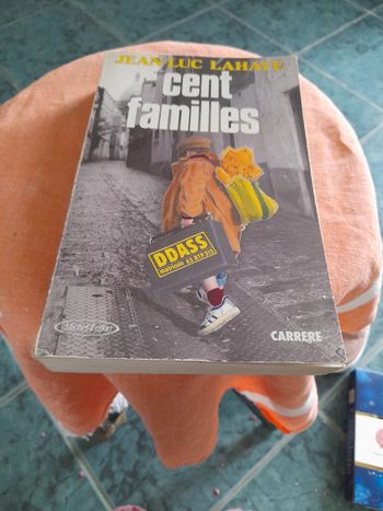 Livre cent famille