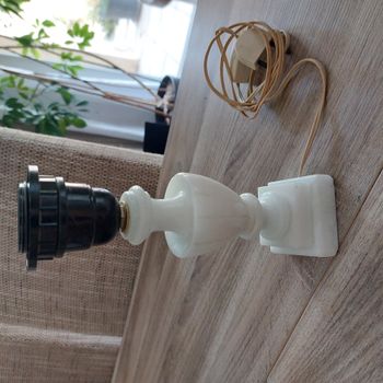 Pied lampe baroque onyx blanc