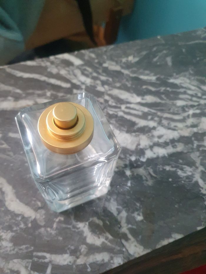 Flacon vide gucci - photo numéro 2
