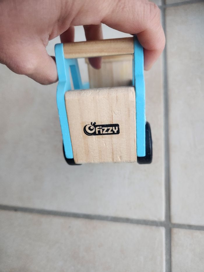 Camion en bois Fizzy - photo numéro 4