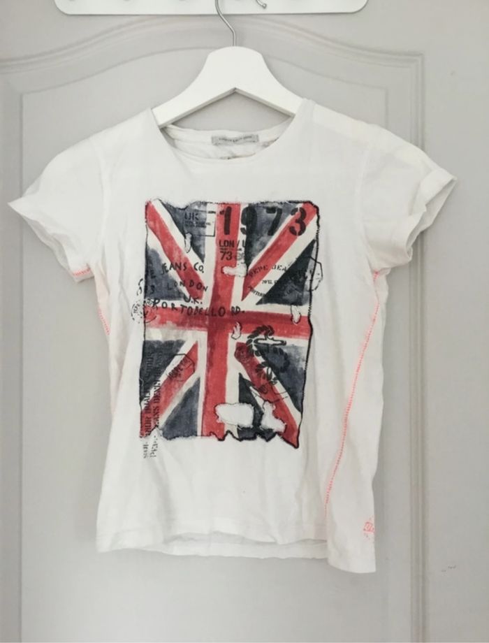T shirt blanc avec drapeau de l’Angleterre