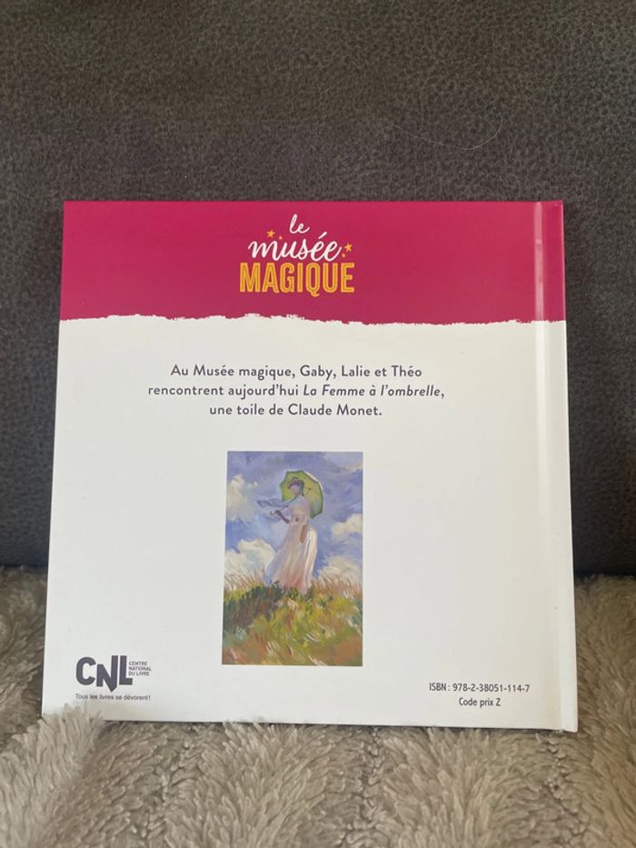 Livre la femme a l ombrelle Hachette Jeunesse neuf - photo numéro 2