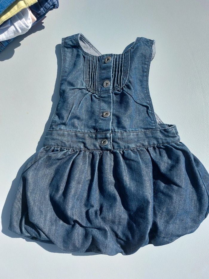 Lot hiver 24 mois jeans gilets robe salopette - photo numéro 16