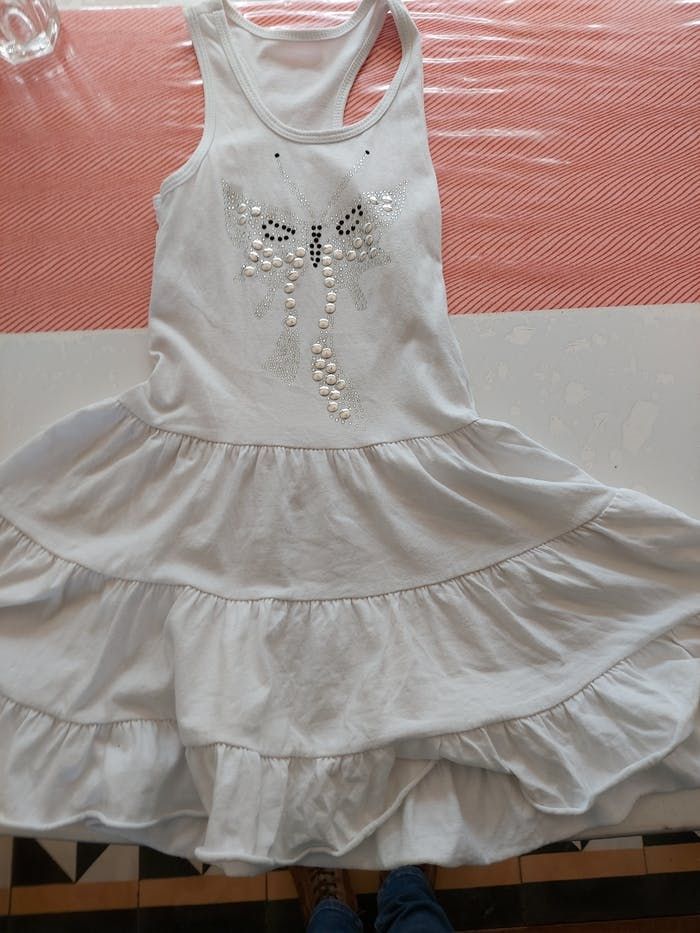 Robe a volant 8ans