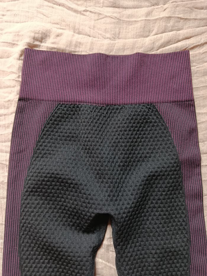Legging neuf sans étiquette en S - photo numéro 3