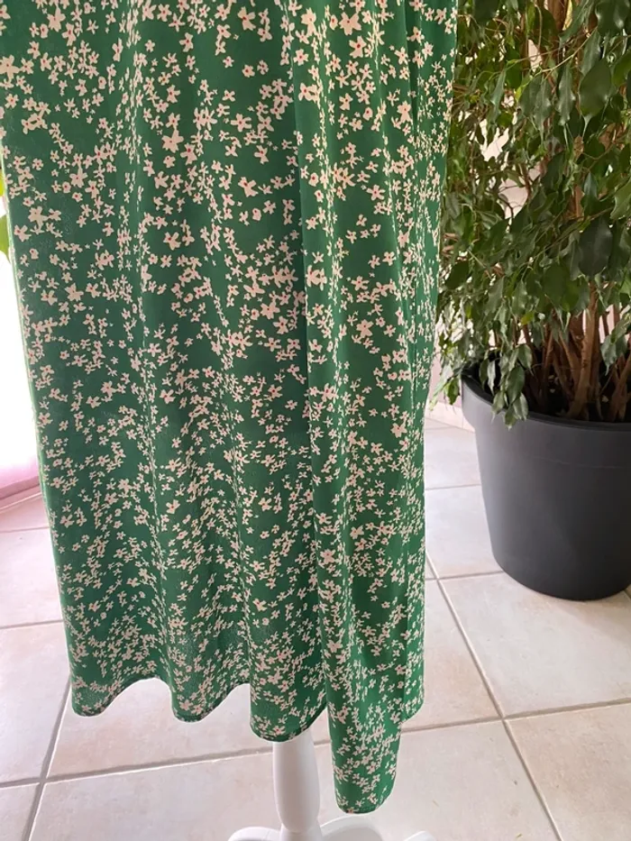 Robe verte à fleur - photo numéro 6
