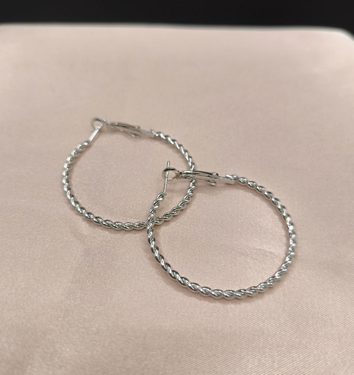 Boucle d'oreille