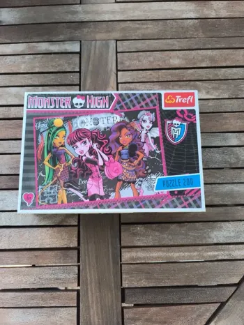 Puzzle monster high