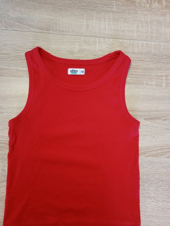 Débardeur rouge - photo numéro 4