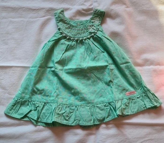 Lot robes 6/9mois très bon état. Comme neuf ! - photo numéro 4