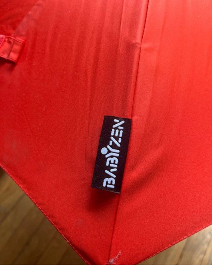 Ombrelle Babyzen rouge pour Yoyo - photo numéro 2
