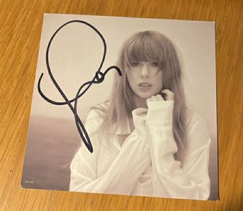 Photo dédicacée Taylor Swift