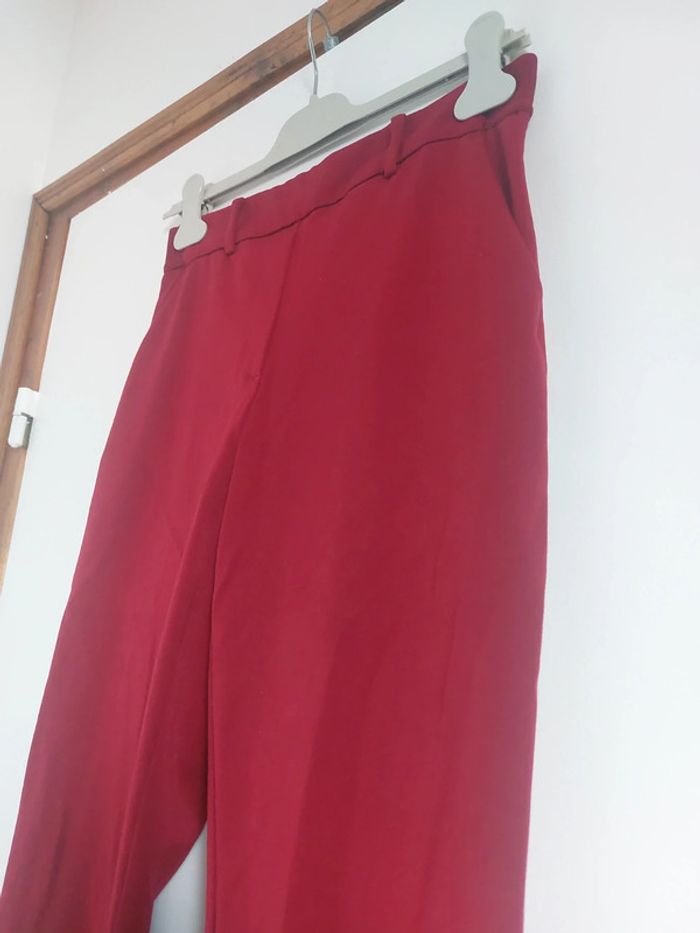 Joli pantalon rouge carmin coupe droite élastique - 36 S - photo numéro 2