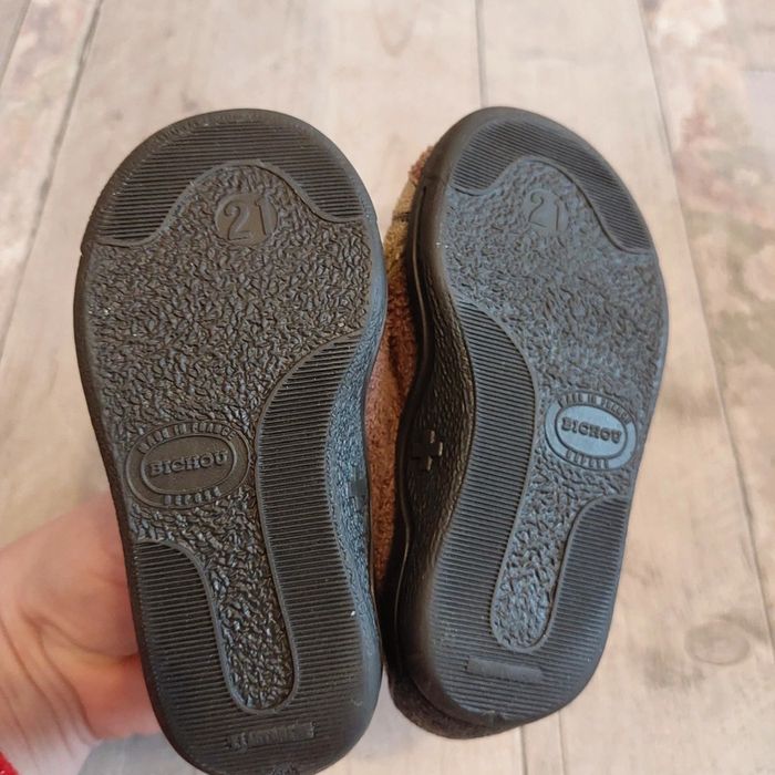 Lot baskets + chaussons taille 21 - photo numéro 9