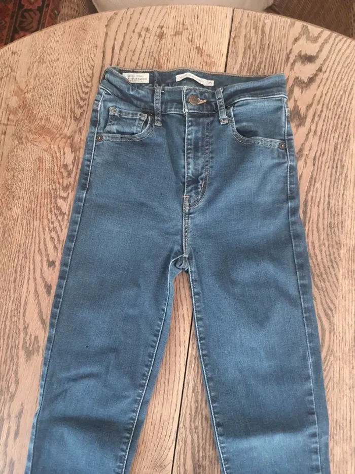 Jeans Levi's femme super skinny w25 fr 34/36 - photo numéro 3