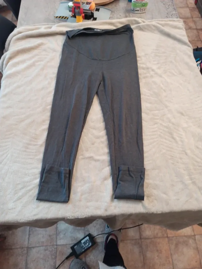 Lots 2 pantalons grossesses - photo numéro 5