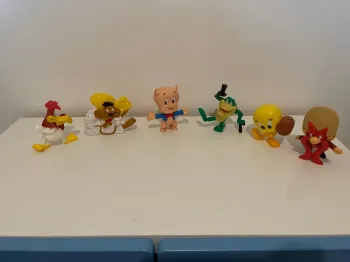 Figurines