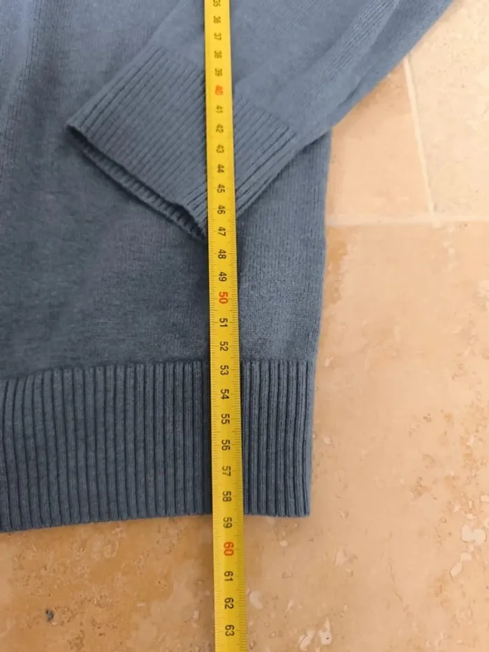Pull col V homme Nautica bleu clair M excellent état - photo numéro 4