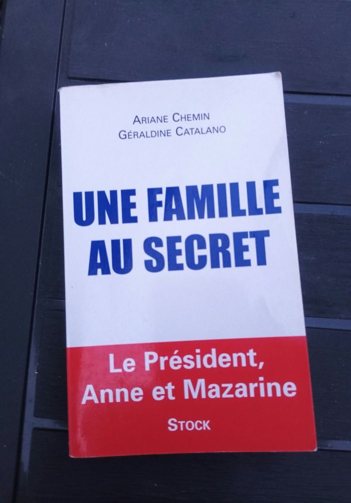 Une famille au secret - photo numéro 1