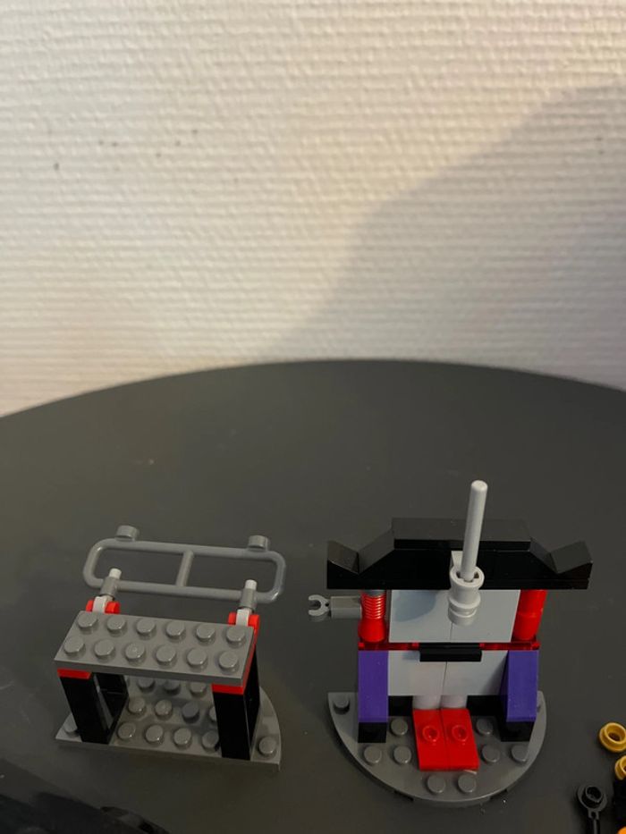Superbe lot Lego personnages et voitures et pièces en vrac - photo numéro 4