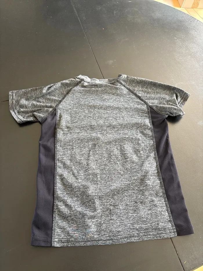 T-shirt de sport garçon taille 10ans - photo numéro 3