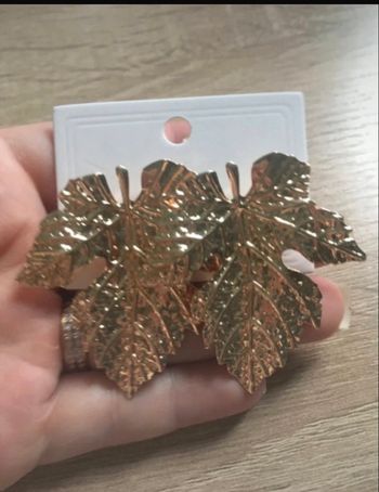 Boucles d’oreilles NEUVES pour femme forme de feuilles 🍁 couleur doré 