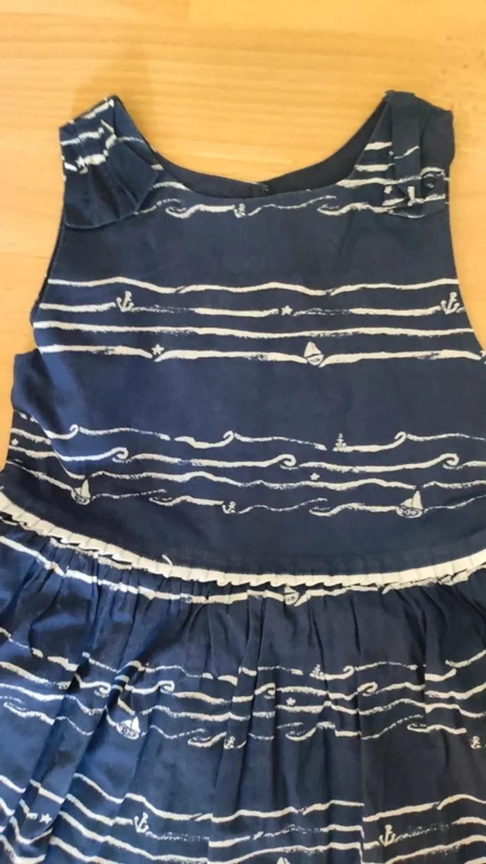 Robe taille 4 ans - photo numéro 2