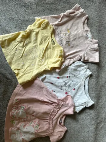Lots tee shirt bébé