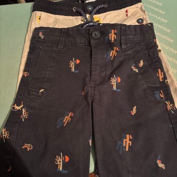 Vends lot de deux shorts de marque okaidi 5 ans très bon état