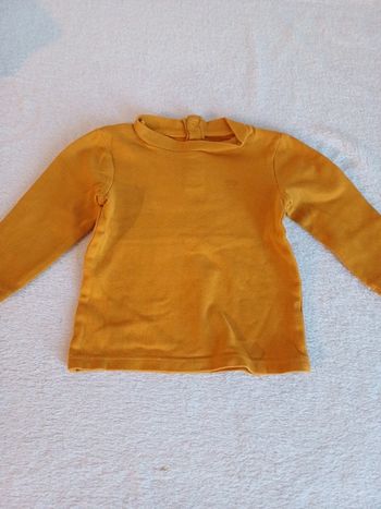 T-shirt jaune moutarde 12 mois