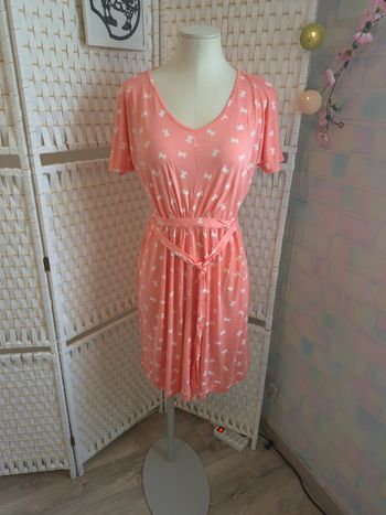 Jolie robe d’été French Connection rose corail à motifs femme T42