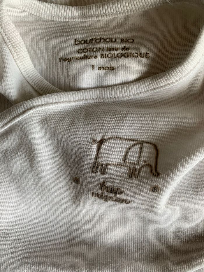 Lot 4 bodies blancs 1 mois - photo numéro 4