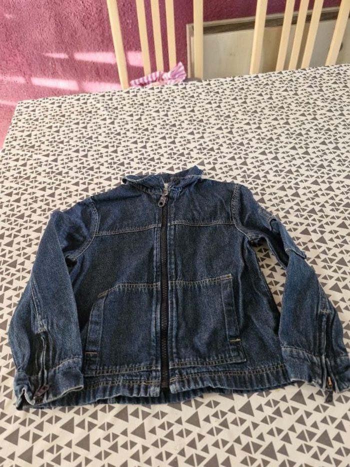 Veste en jean taille 5 ans
