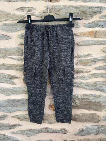 Pantalon de jogging en taille quatre ans neuf