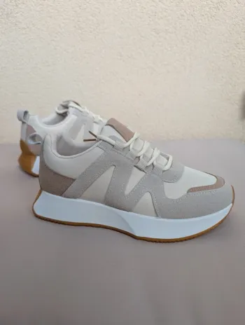 Chaussure basket femme Taille 36 beige gris - Neuves