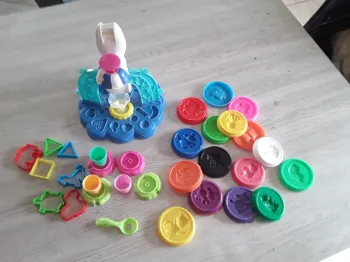 Lot pour pate à modeler