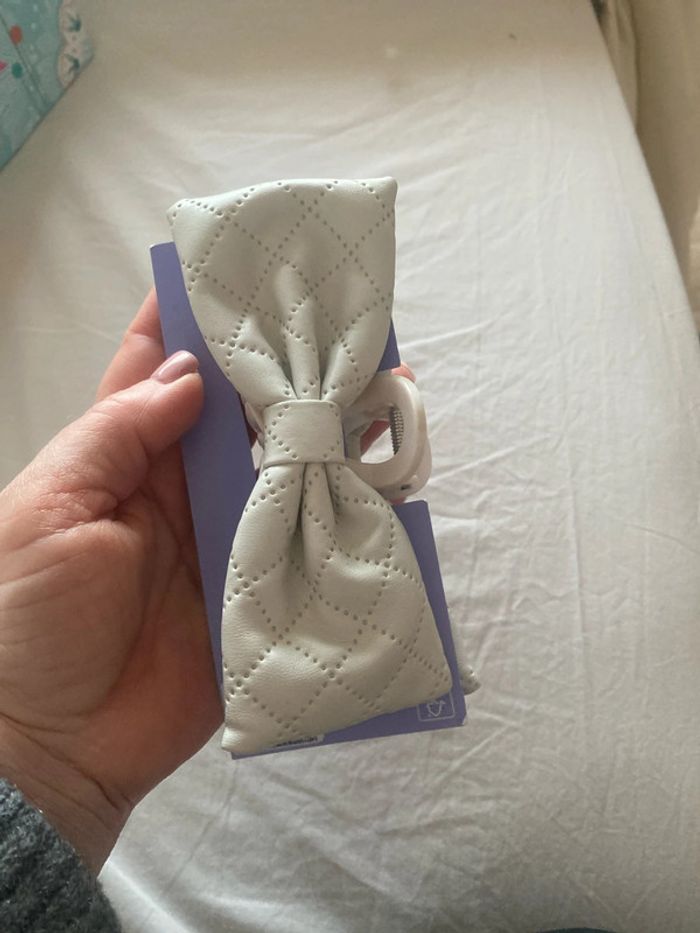 Pince à cheveux neuf - photo numéro 2