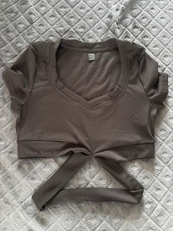 Très beau crop top