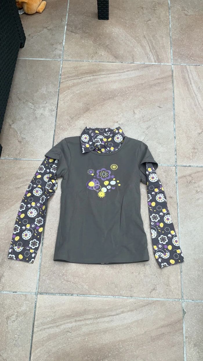 T-shirt + chemise kaki imprimé jaune/mauve 10 ans neuf (n°22)