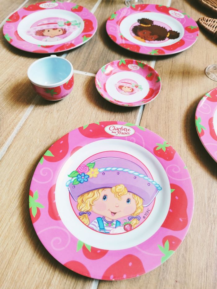 🍓Dinette vaisselle Charlotte aux fraises en melaminé - photo numéro 2